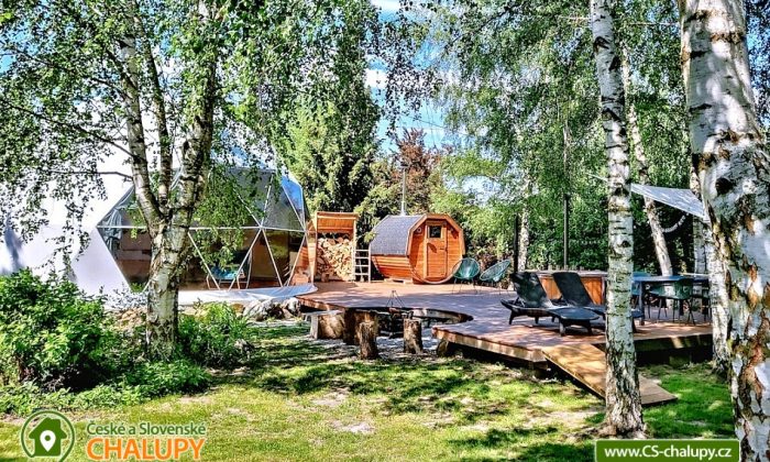 Glamping Mileč - IGLOO - sauna a koupací sud